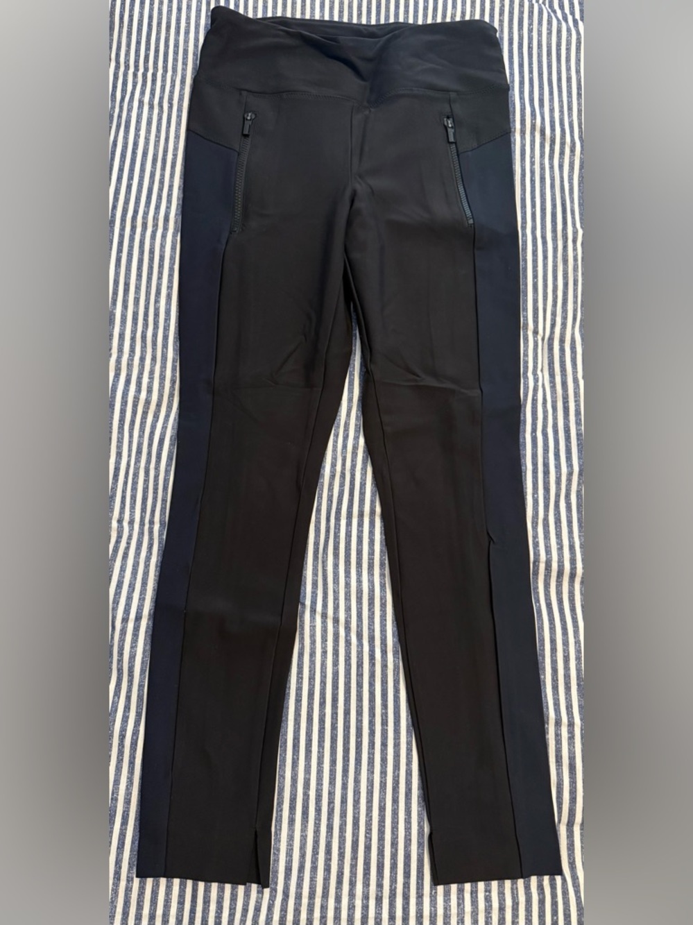Athleta Black High-Waist Performance Leggings with Navy Side Panels